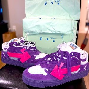 OFF-WHITE FLOATING ARROW 43 EU in purple and fuchsia. New with box and shoe bags